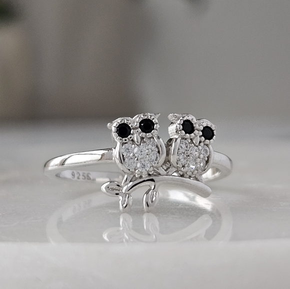 Owl Ring, 925 Sterling Silver Charmed Aroma Size 7 - Picture 2 of 4